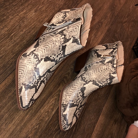 Sam Edelman Snake Boots - Picture 4 of 8